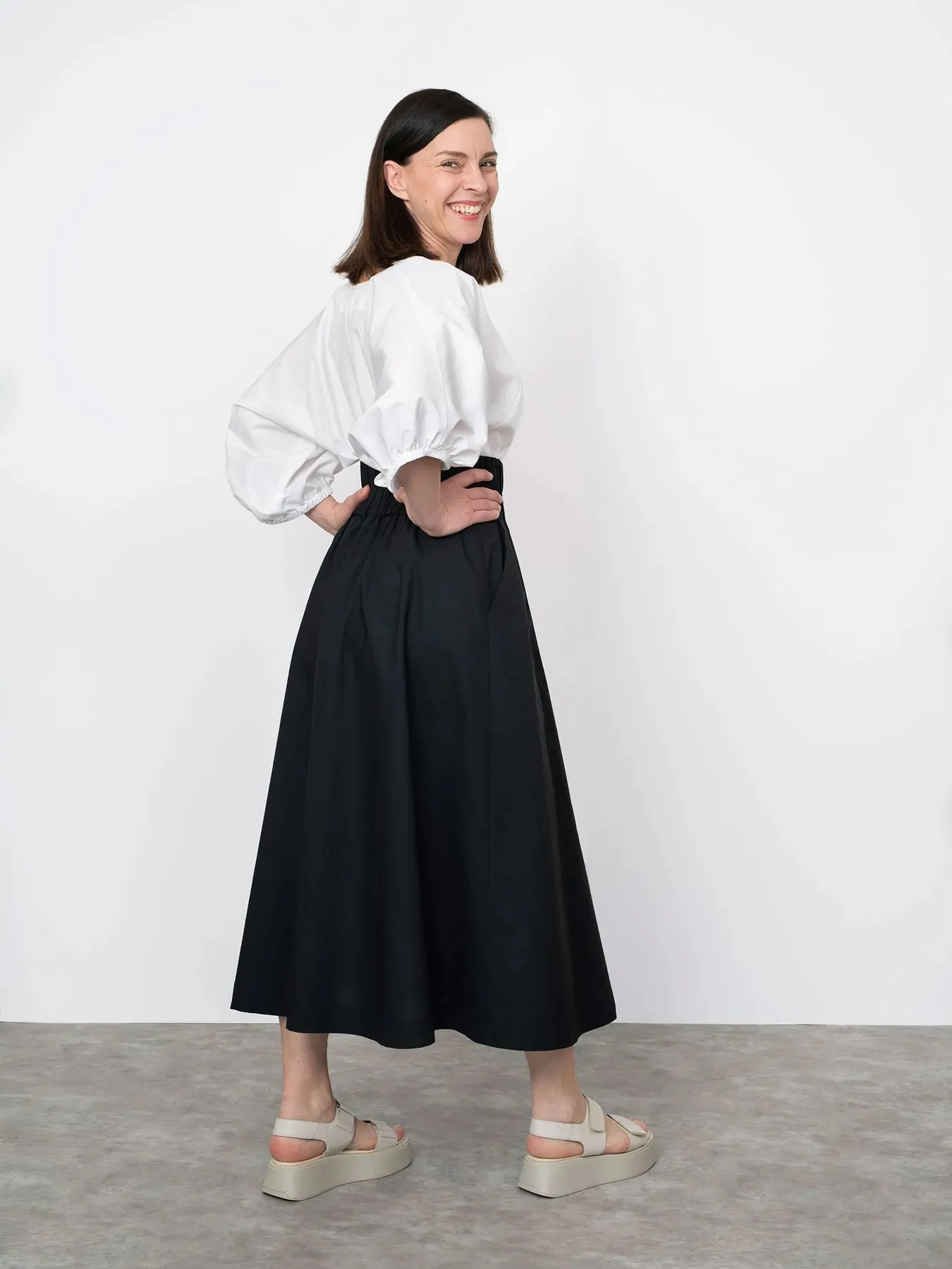 The ASSEMBLY LINE • V-Neck Cuff Top Sewing Pattern (XS - L)